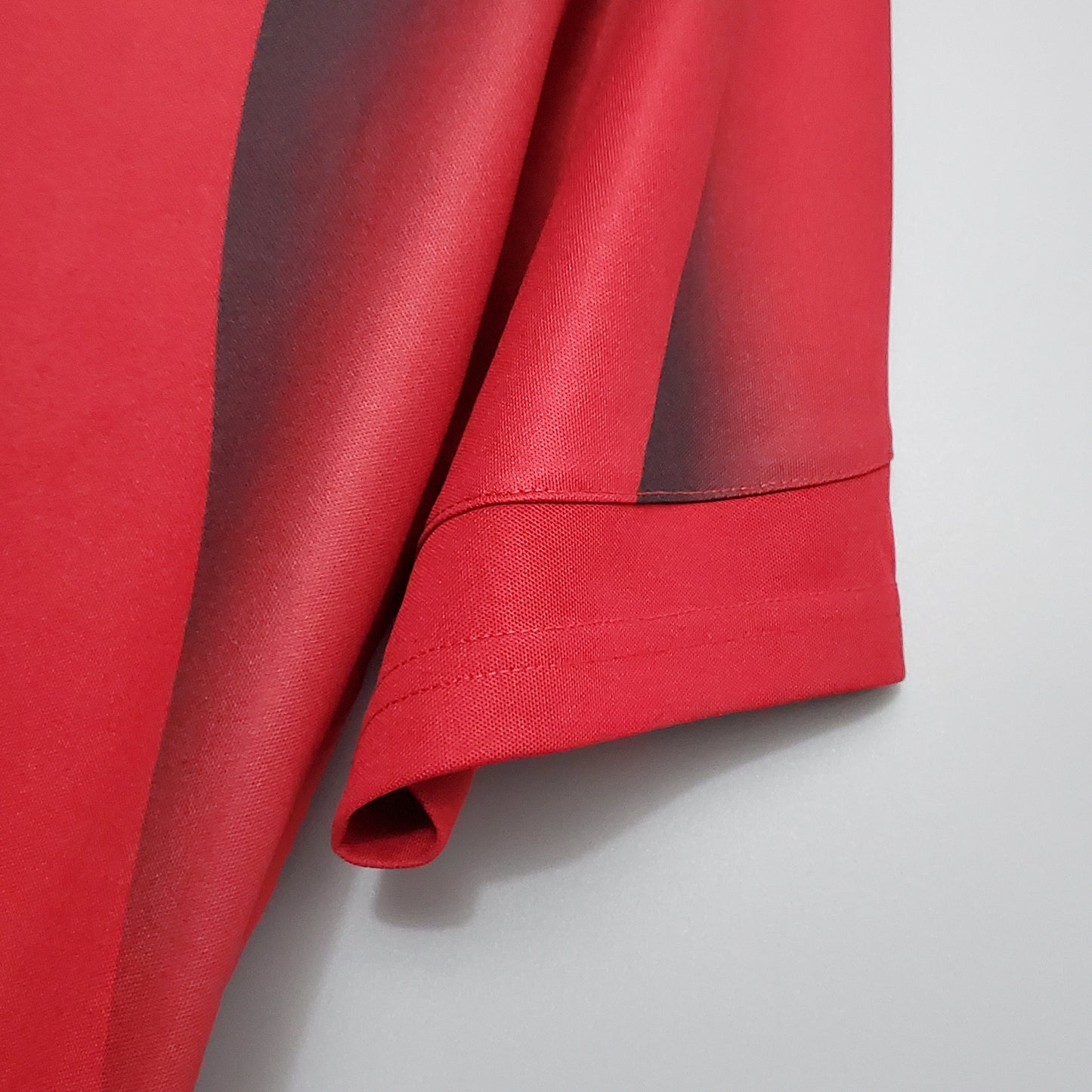 2006 Italy Red Retro