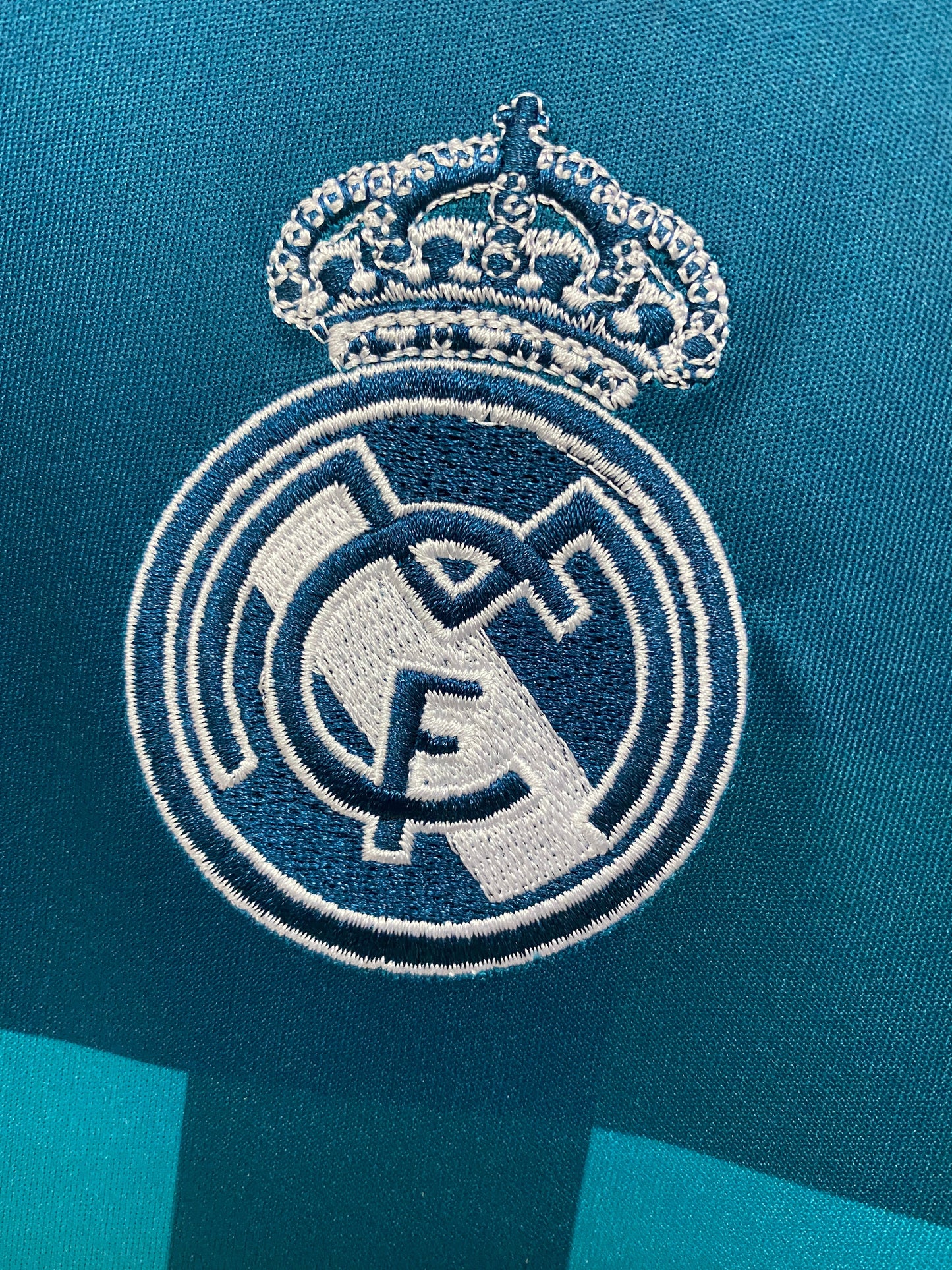2017-18 Real Madrid second away Retro