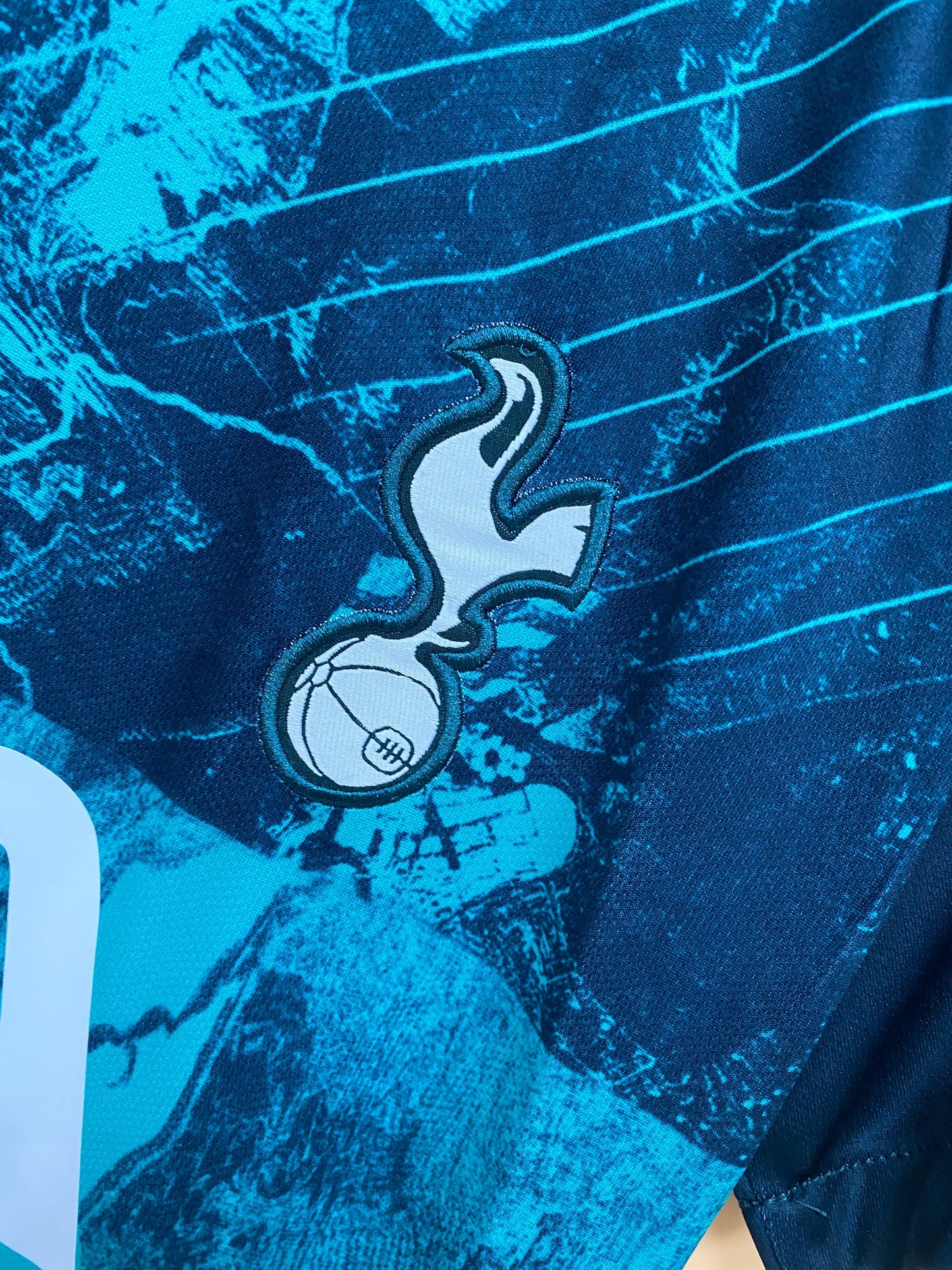 2018-19 Tottenham Second away Retro