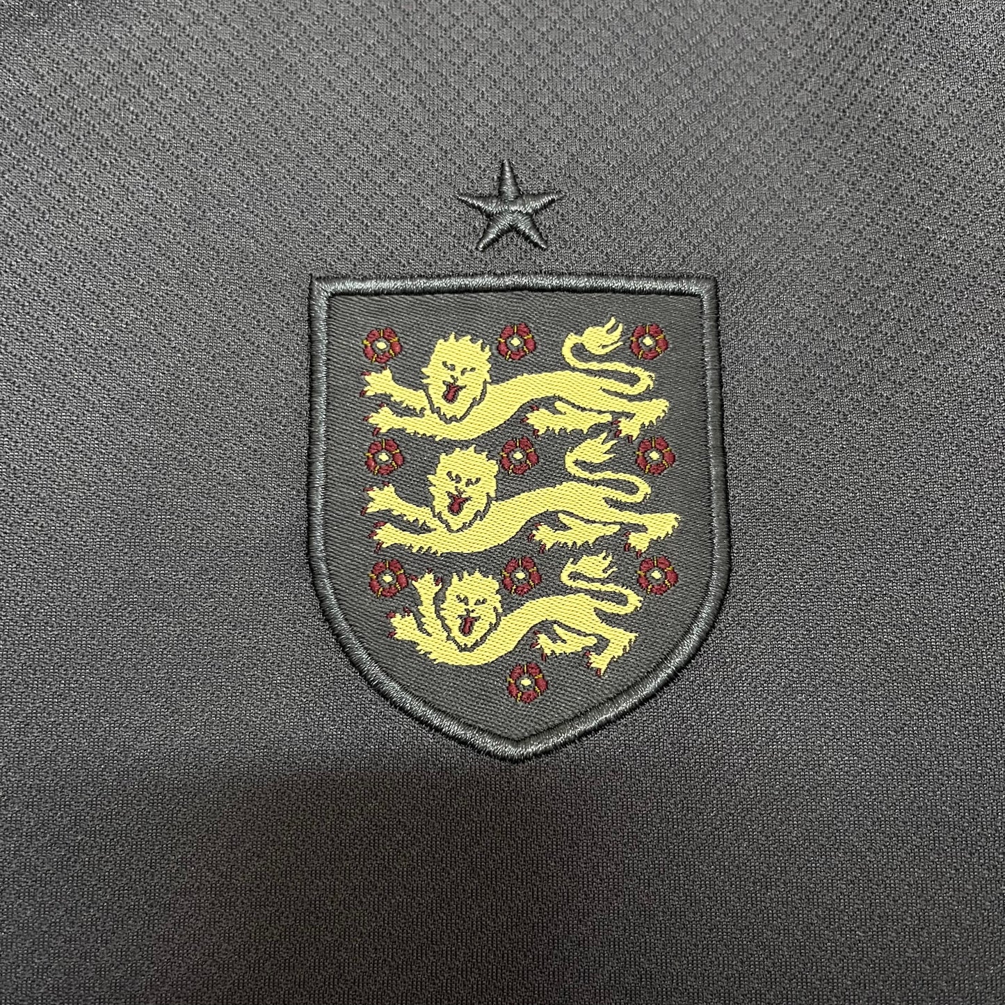 Children's clothing 2024-25 England away sizes 16-28