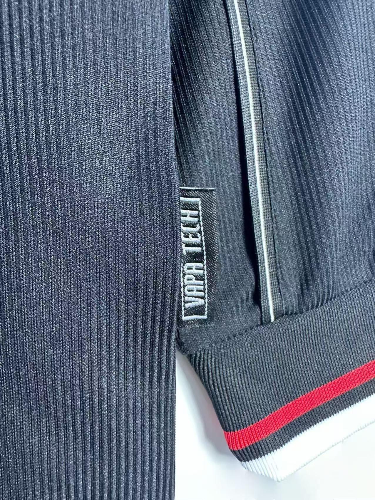 1998-99 Manchester United Black Long Sleeve