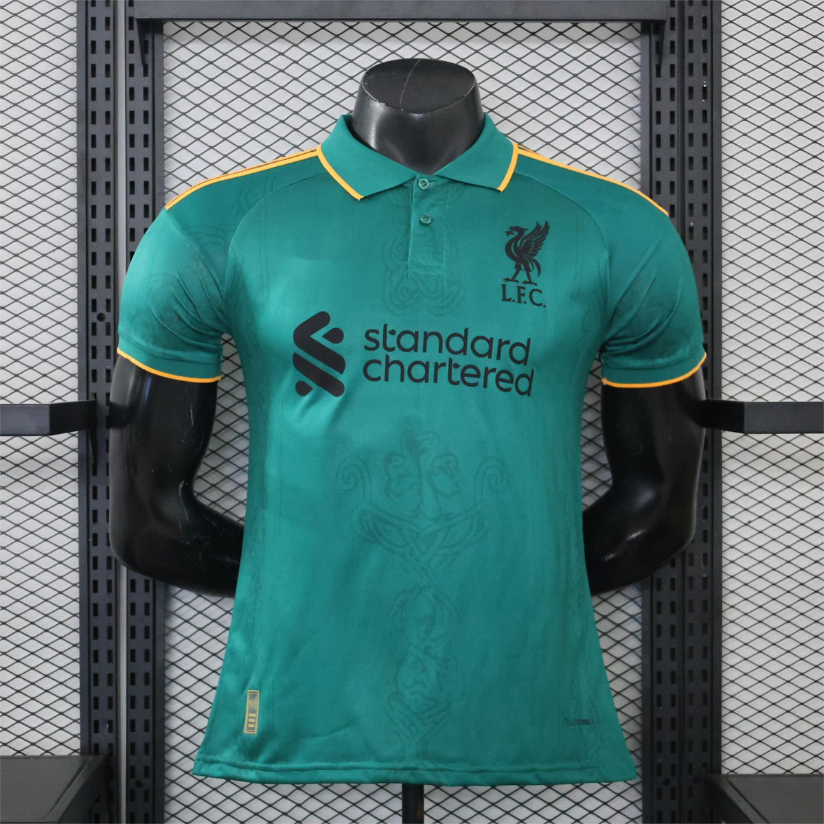2026-27 Liverpool Green With Gold Trim Casual Retro Player S-3XL