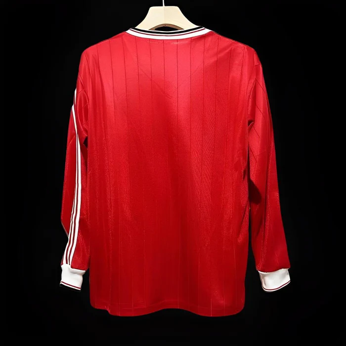 1982-23 Manchester United Home long sleeved