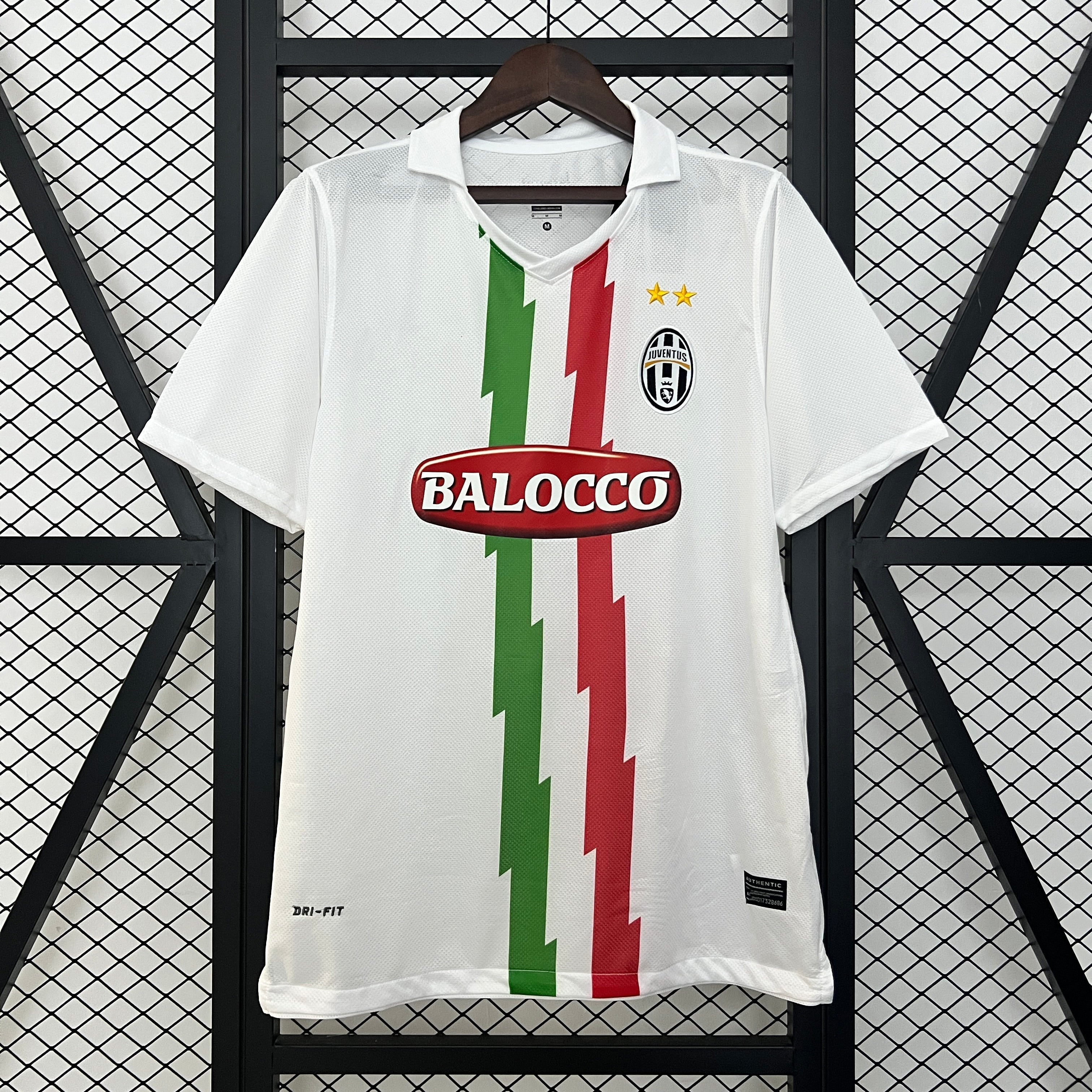 2010-11 Juventus Away Retro