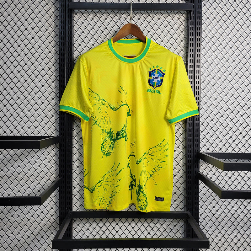 2022-23 Brazil Yellow Pigeon Special Edition Size