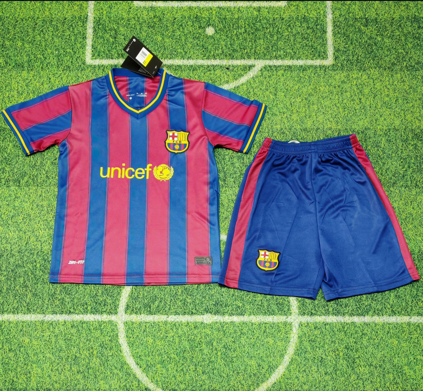 2009-10 Barcelona Home KIDS 16-28 retro