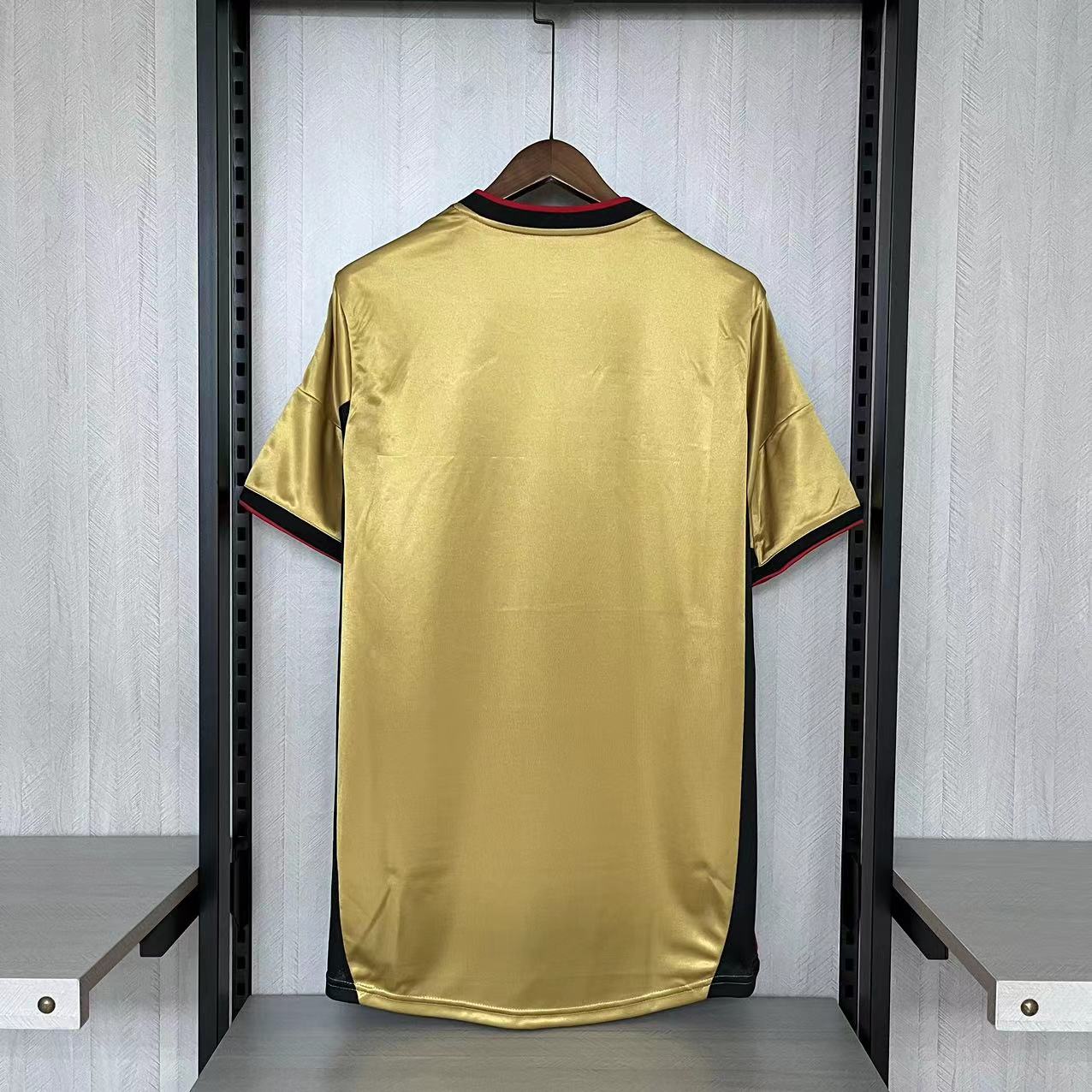2013-14 AC Milan Third away Retro