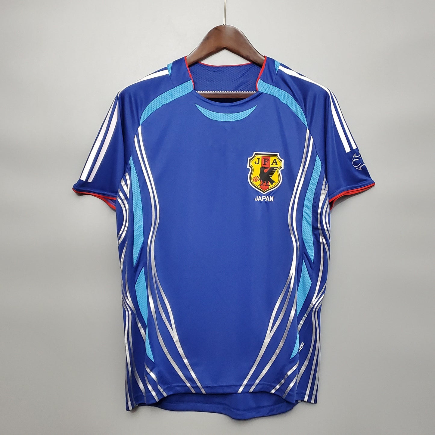 2006 Japan home Retro