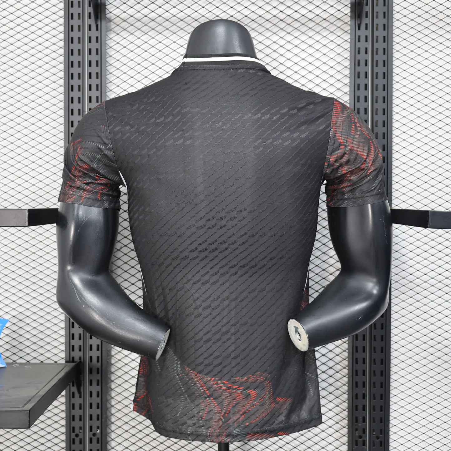 2025-26 Manchester United Black Player Size