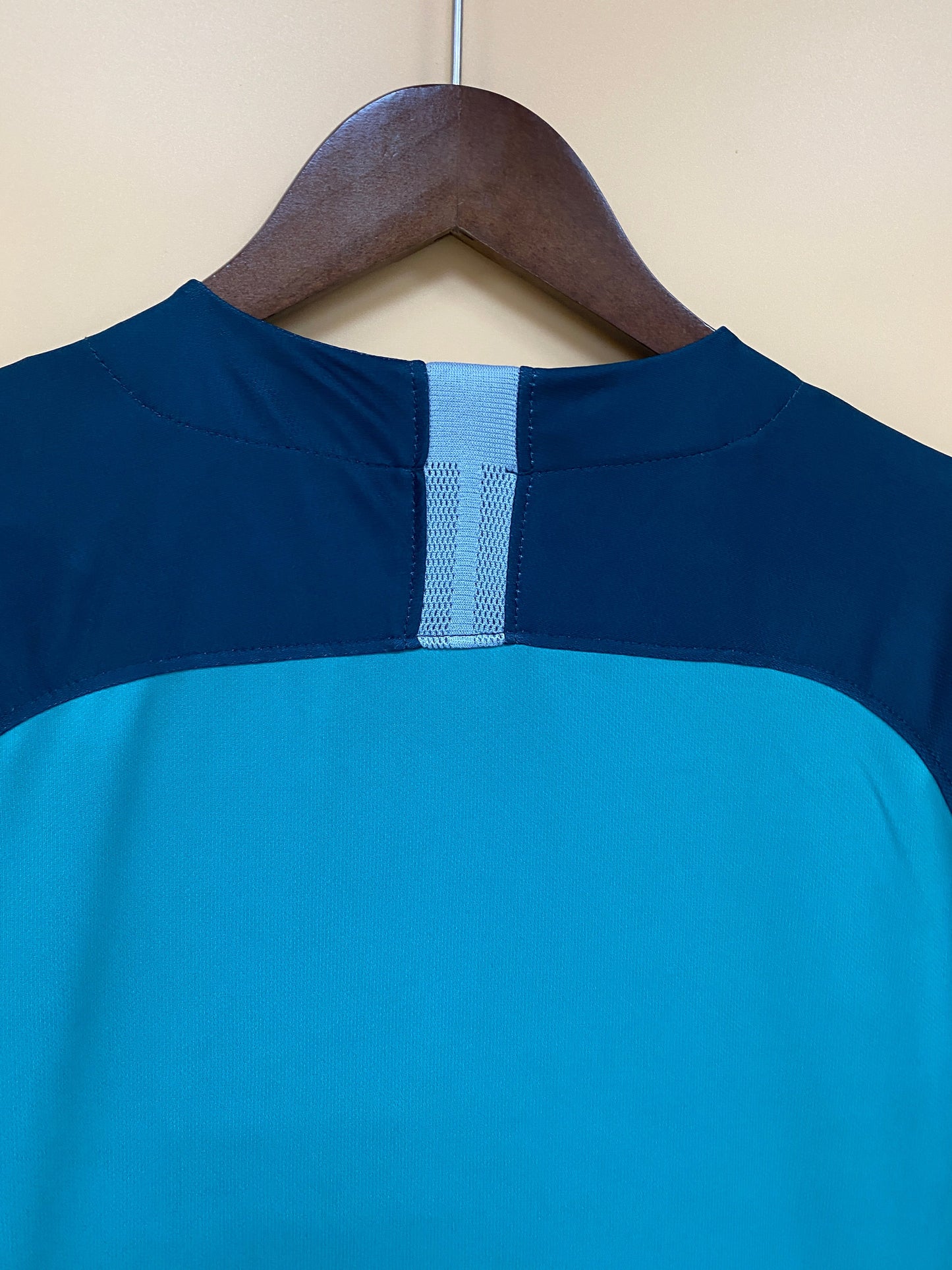 2018-19 Tottenham Second away Retro