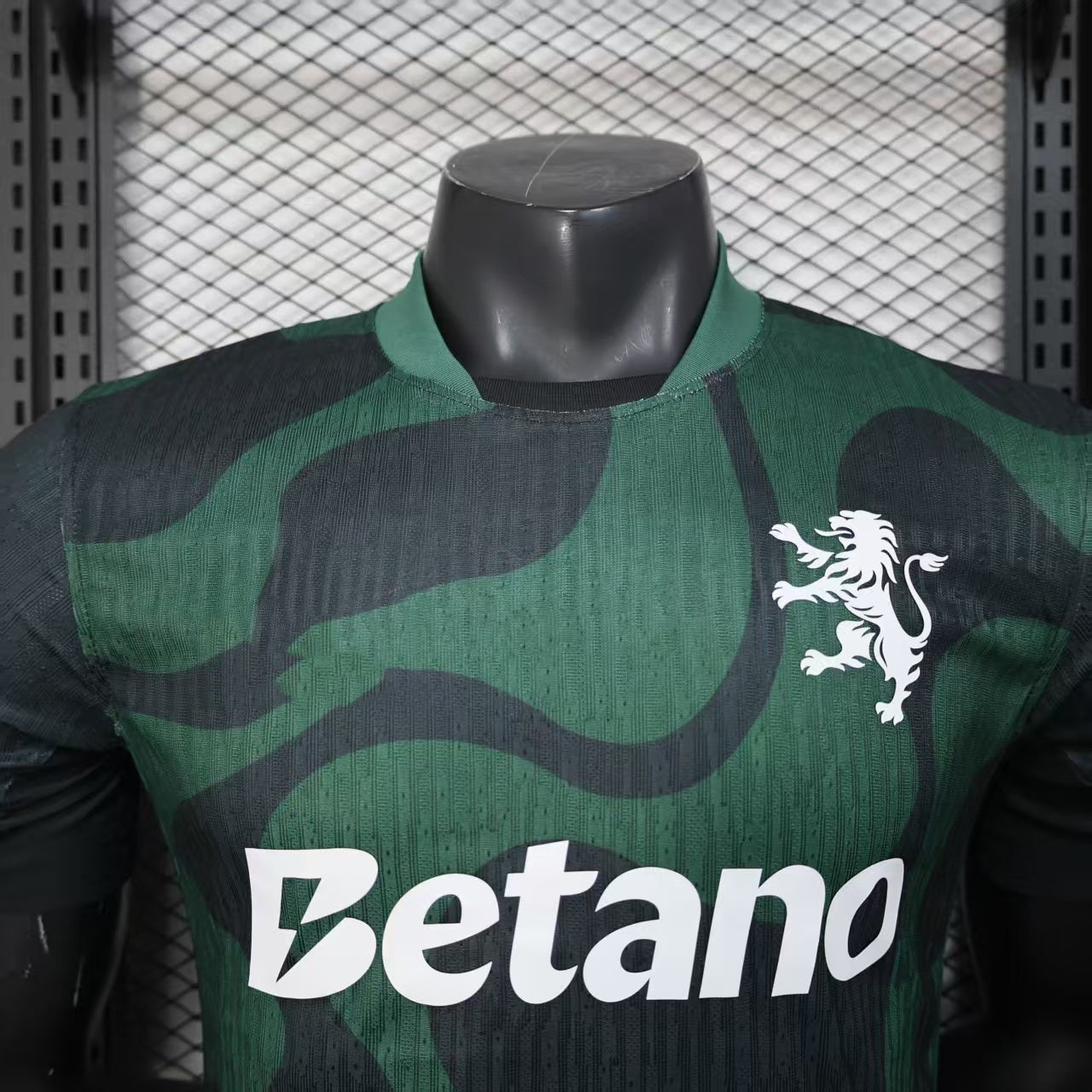 2025-26 Sporting Lisbon Second Away Player