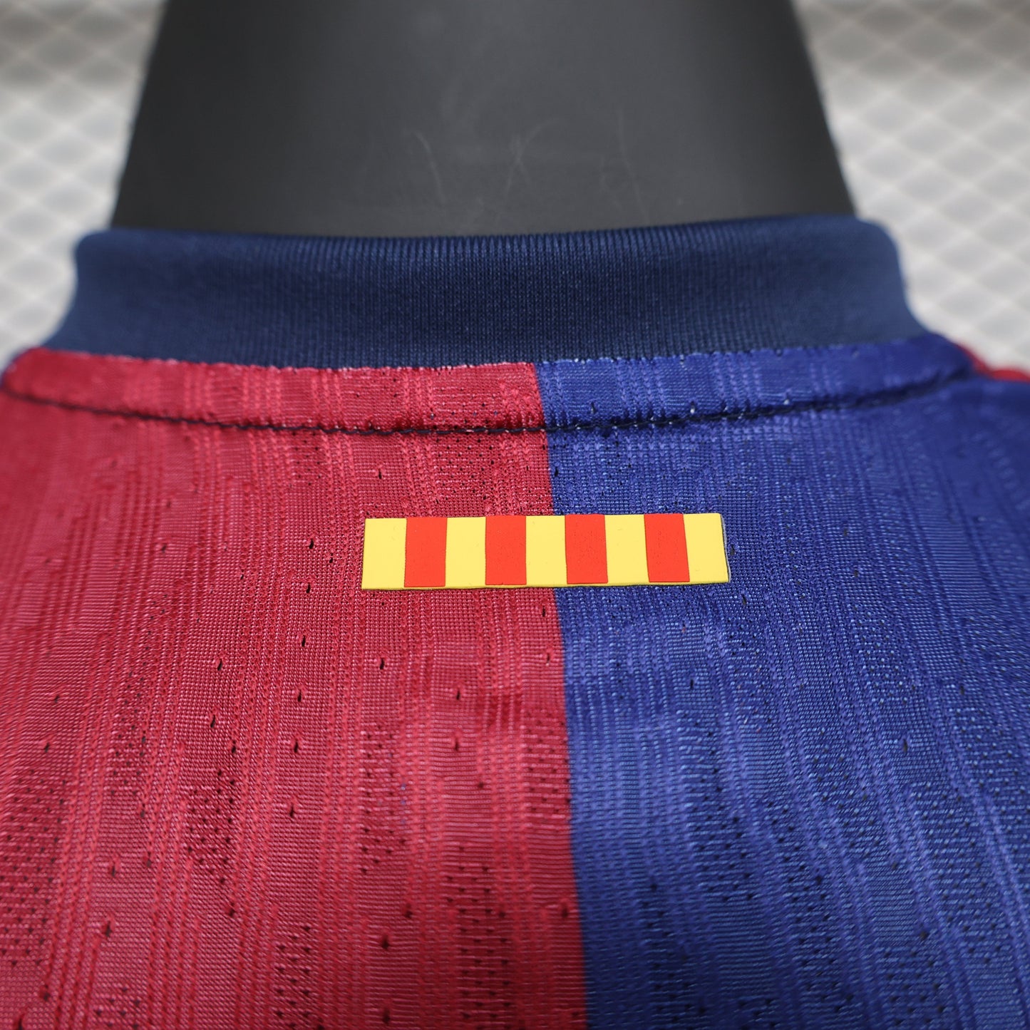 2024-25 Barcelona Especial Coldplay Player