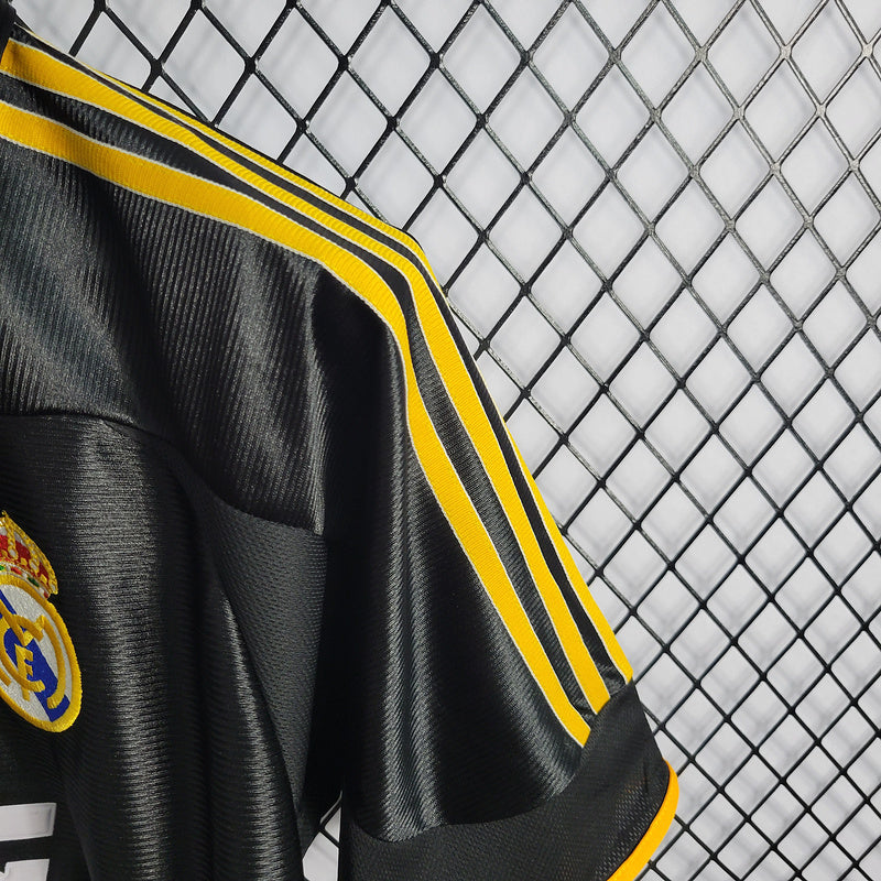 1999-01 Real Madrid away Retro