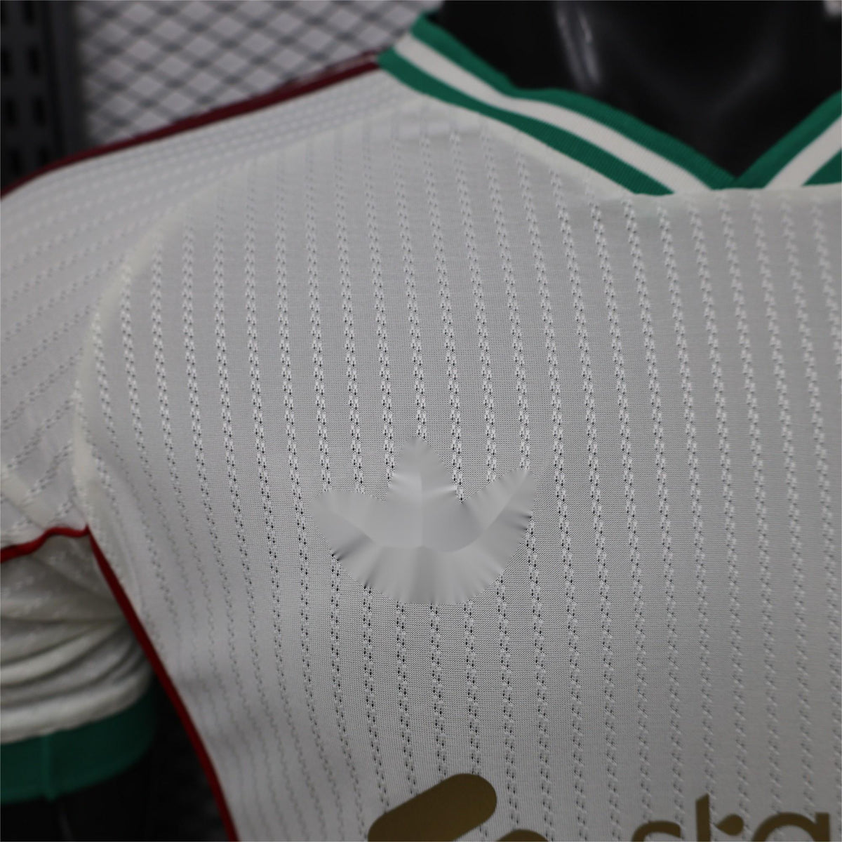 2026-27 Liverpool FC Off-White With Gold Crest Special Edition Player S-3XL