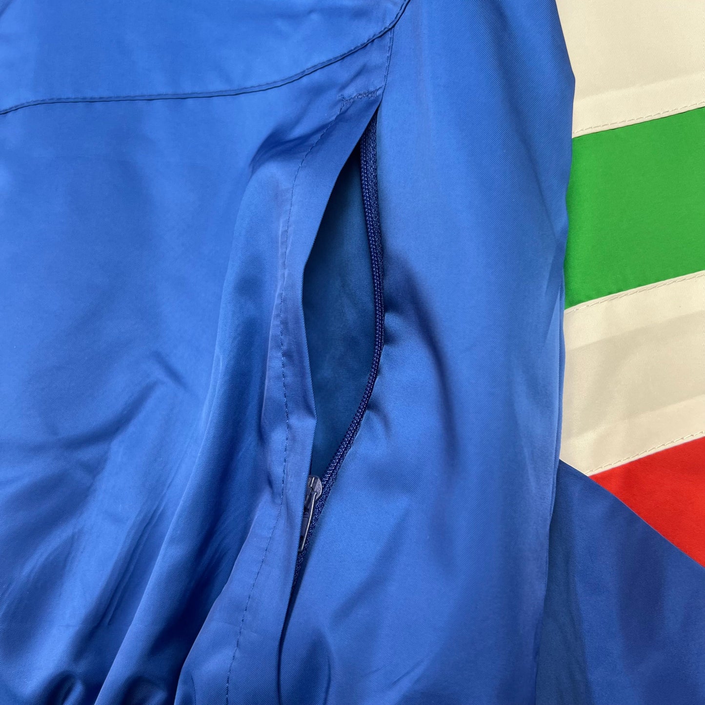2023 Windbreaker Italy Blue