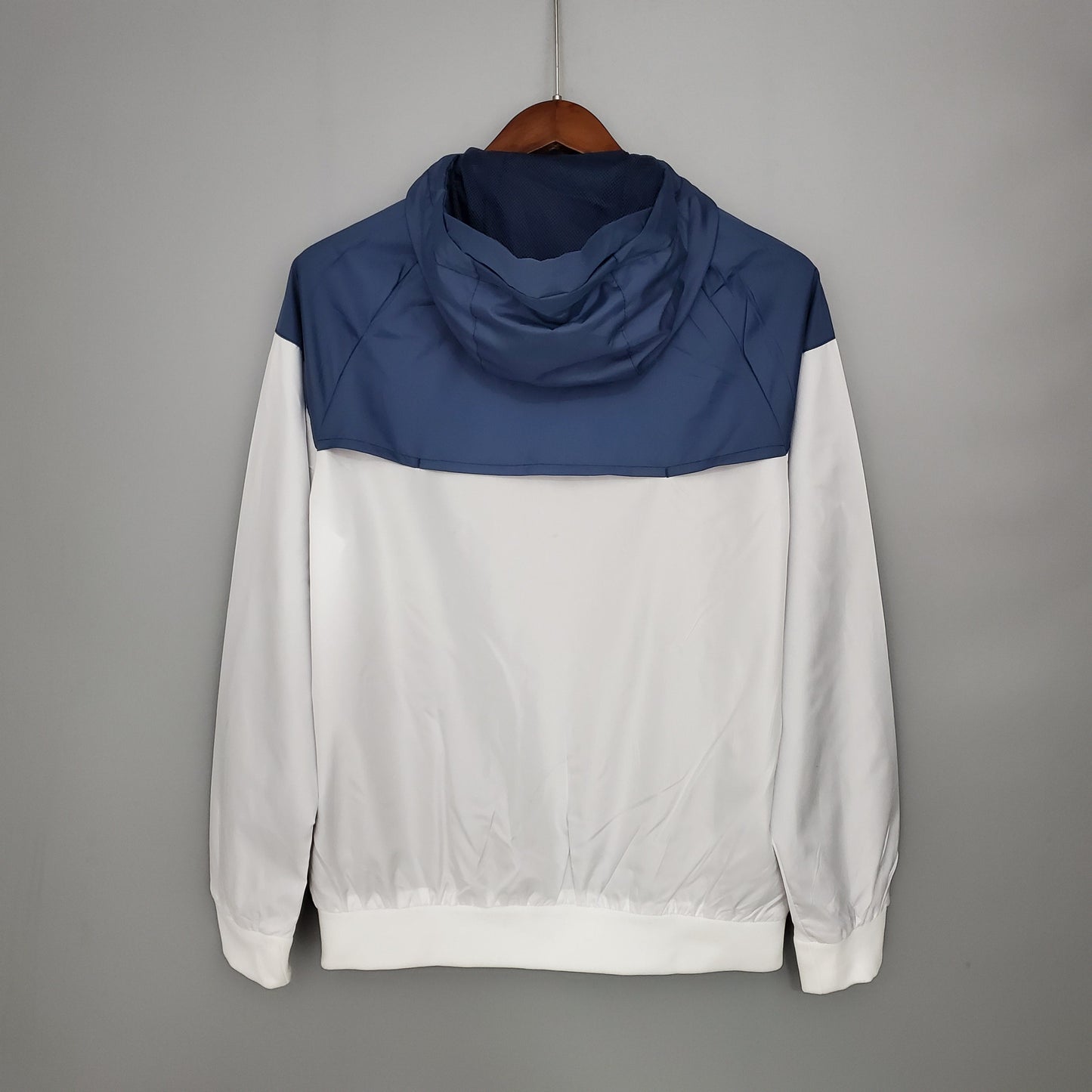 21-22 Windbreaker Tottenham Blue and White