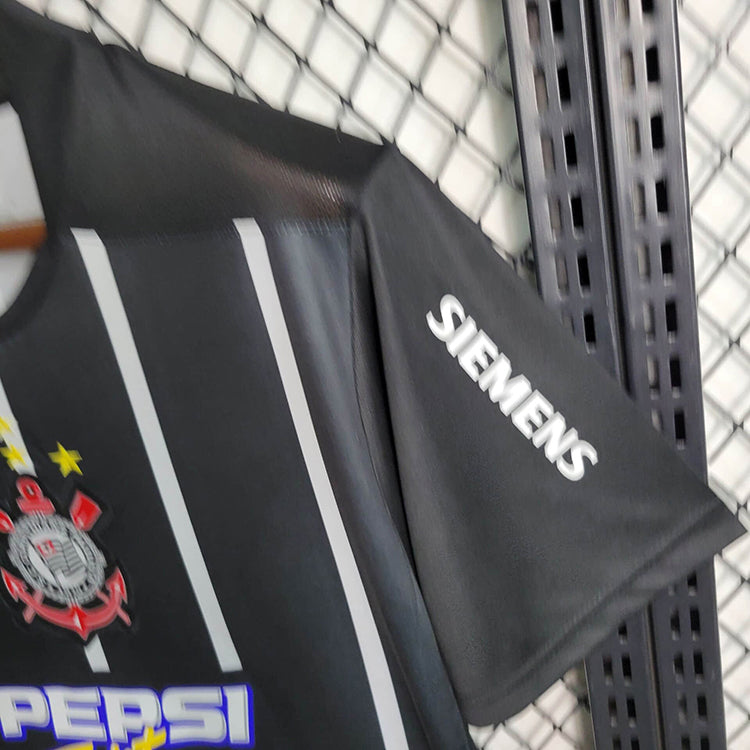 2004 Corinthians Away