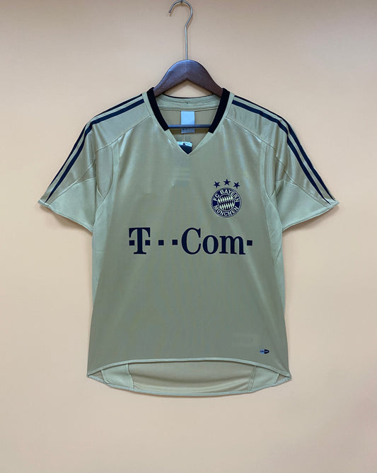 2004-05 Bayern Munich away Retro