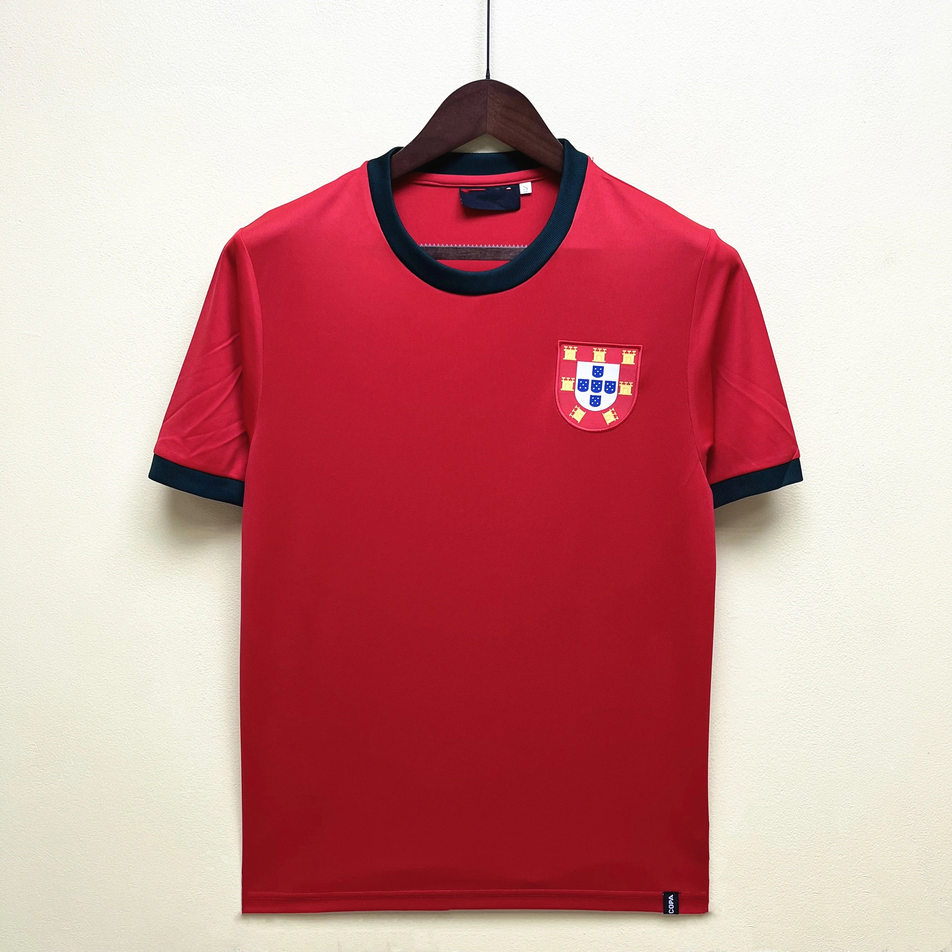 1966-69 Portugal Home Retro
