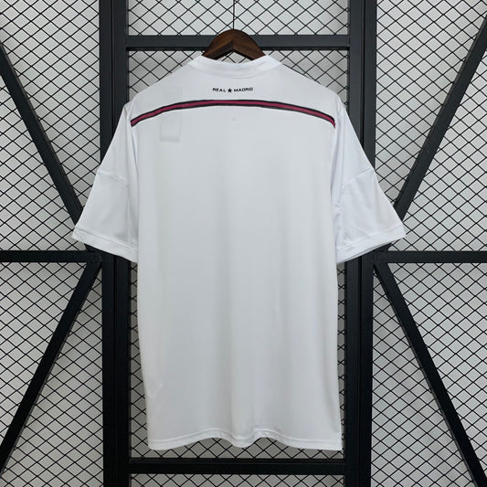 2014-15 Real Madrid Home Retro Size