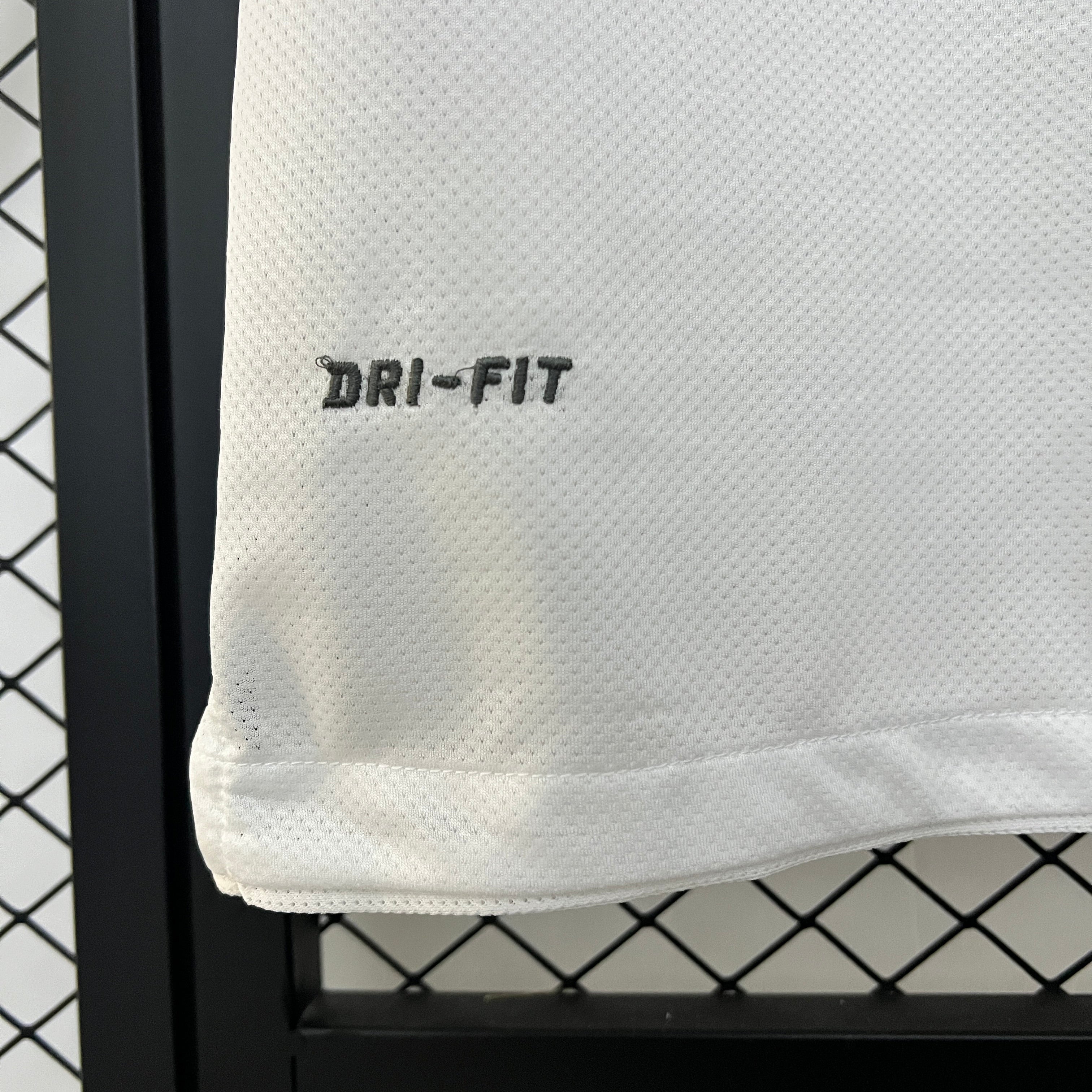 2010-11 Juventus Away Retro