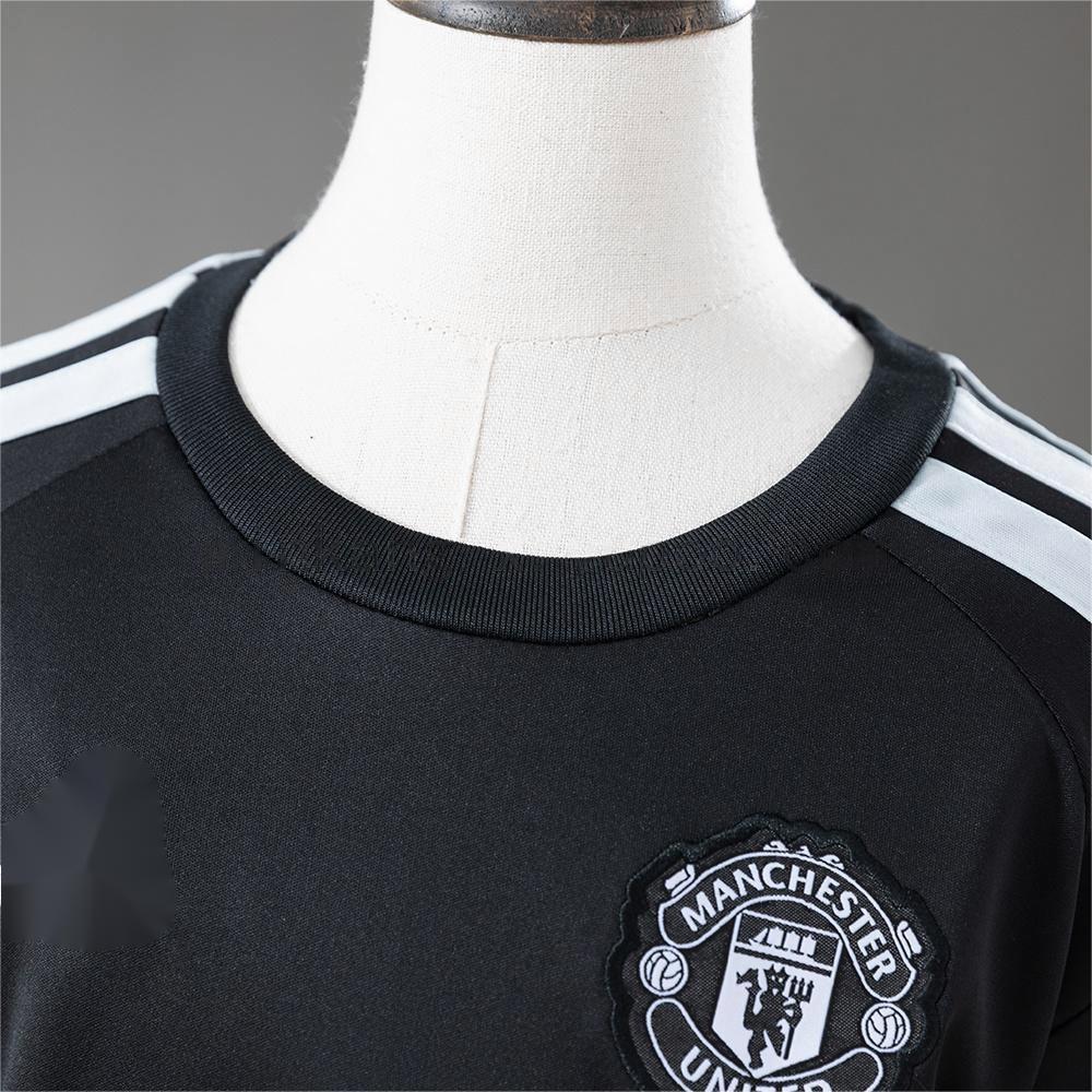 2026-27 Manchester United Goalkeeper Kids Size 16-28