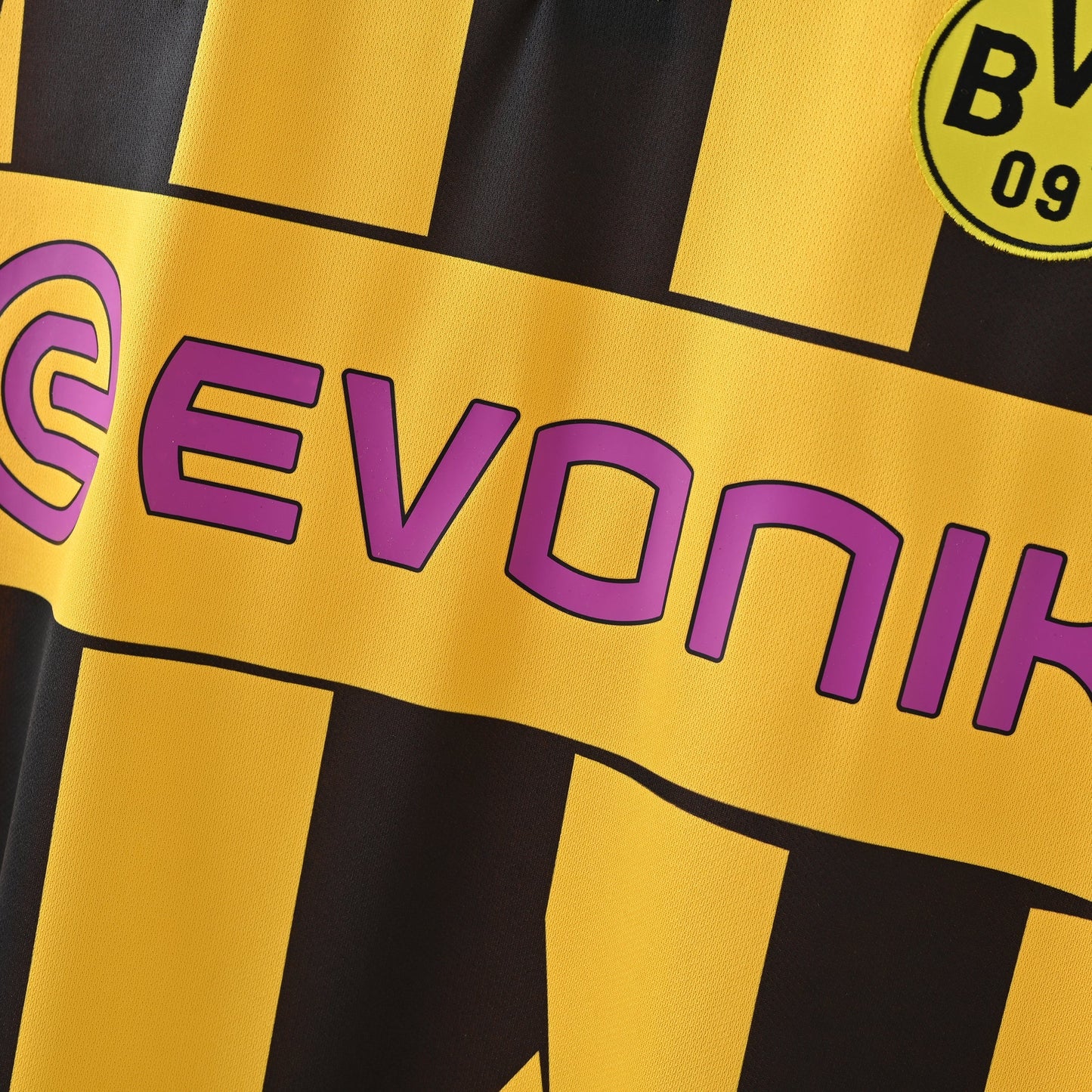 2012-13 BVB Home Retro