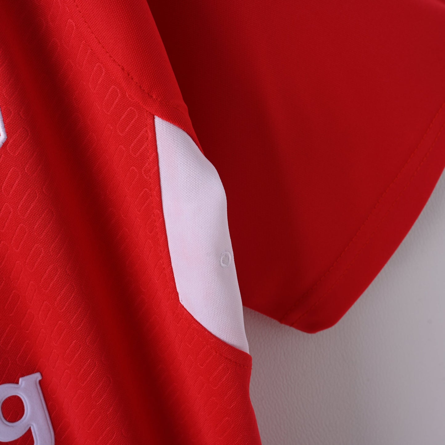 2004-05 Liverpool Home Retro