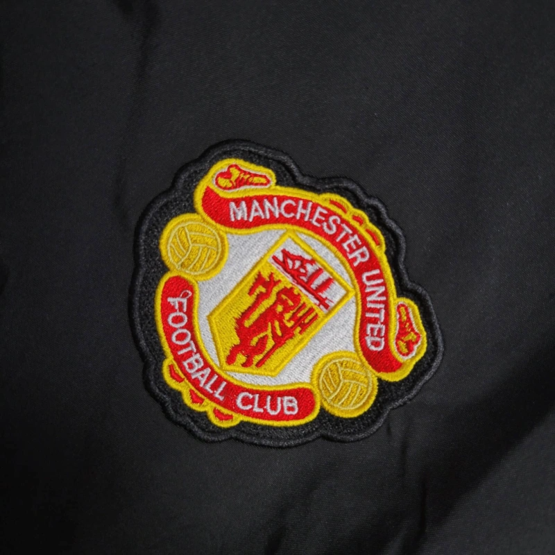 2025-26 Manchester United Black Windbreaker