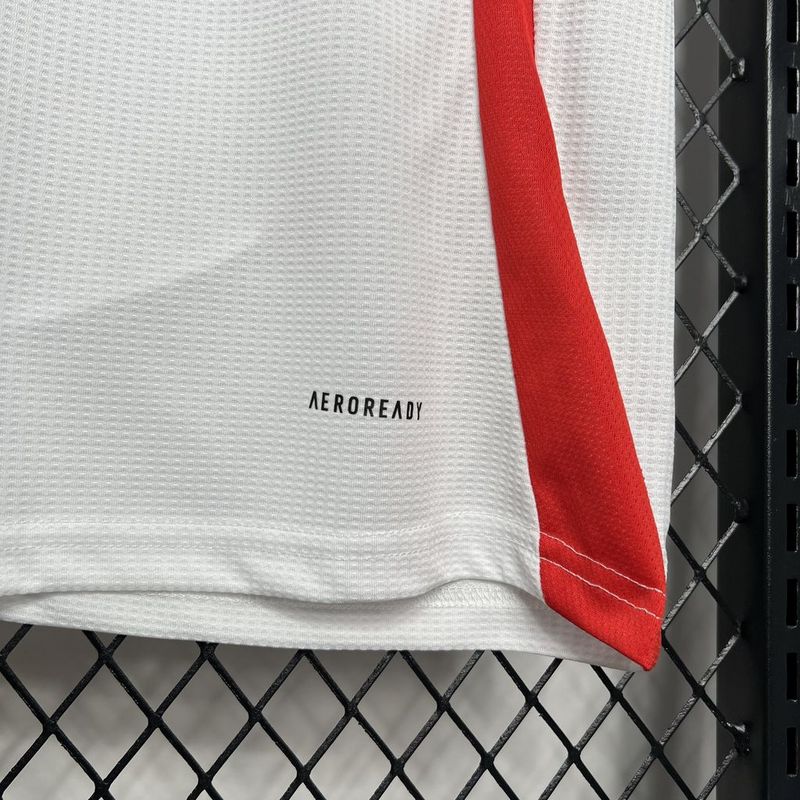 2024-25 Fulham Home