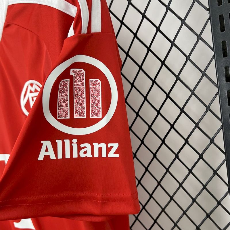 2025-26 Bayern Munich Goleiro