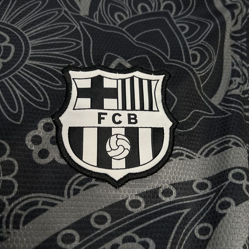 2023-24 Barcelona Especial Black