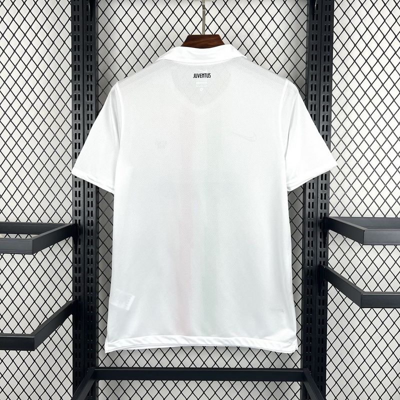 2010-11 Juventus Retro