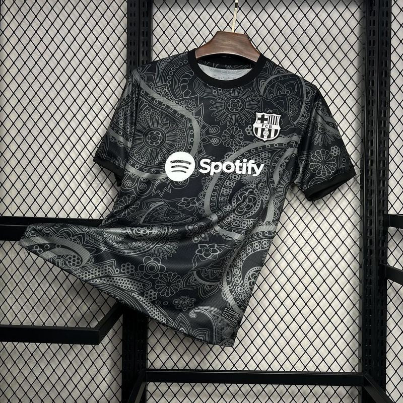 2023-24 Barcelona Especial Black