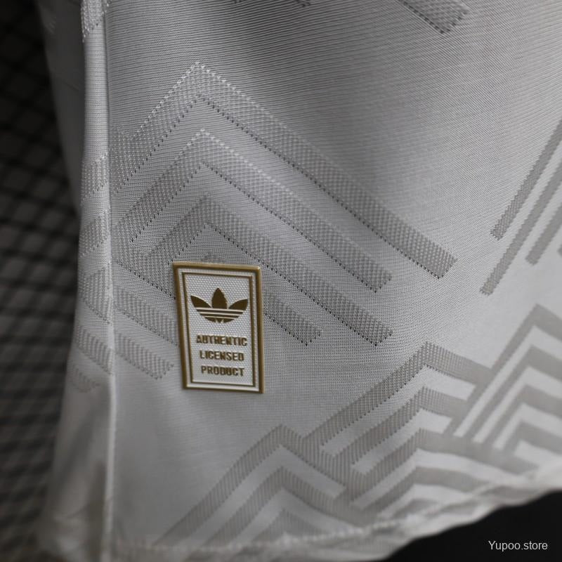 Juventus Player Version 26/27 White and Dark Green Jersey