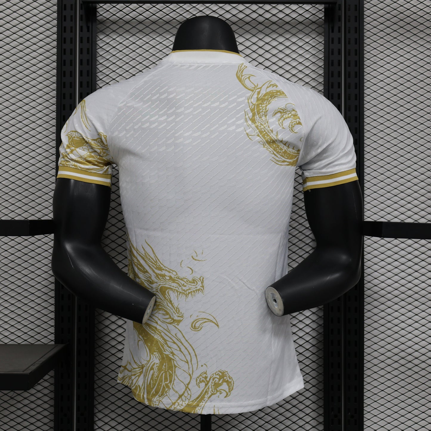 2025-26 Real Madrid Special Gold Dragon Player