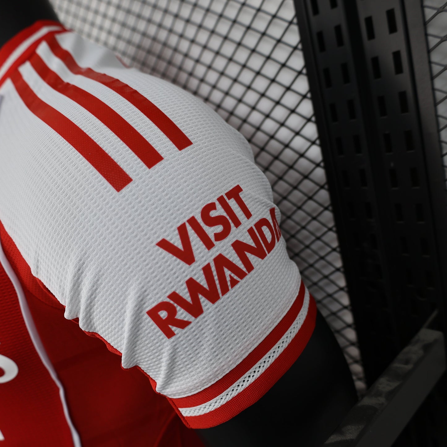 2025-26 Arsenal Special Red Player Size