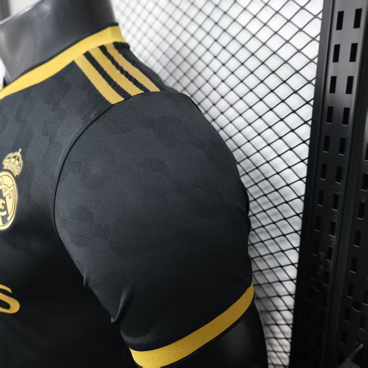 2025-26 Real Madrid Special Black-Gold Player